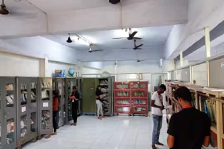 Yashwantrao Chavan College of Arts Commerce and Science campus in Navi Mumbai, Maharashtra, India — photo 3