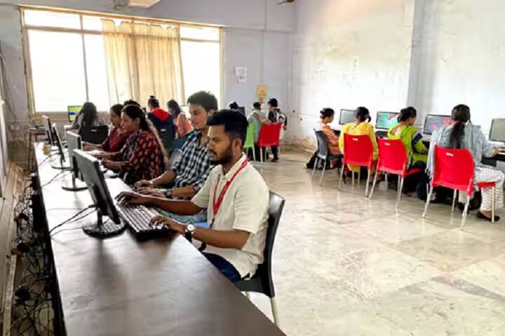 Yashwantrao Chavan College of Arts Commerce and Science campus in Navi Mumbai, Maharashtra, India — photo 6