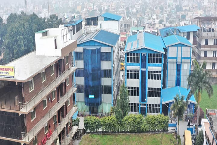 Uttaranchal College of Technology and Biomedical Science campus in Dehradun, Uttarakhand, India — photo 1