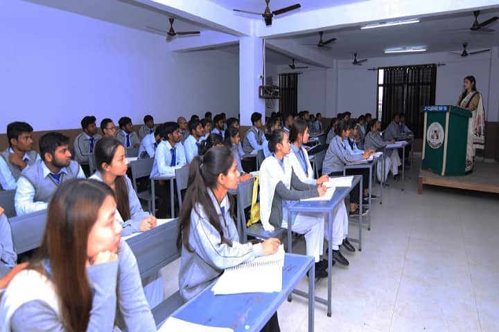 Uttaranchal College of Technology and Biomedical Science campus in Dehradun, Uttarakhand, India — photo 2