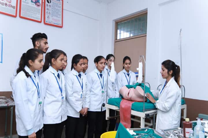 Uttaranchal College of Technology and Biomedical Science campus in Dehradun, Uttarakhand, India — photo 4