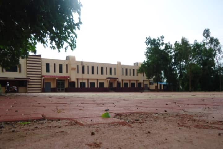 Nevjabai Hitkarini College campus in Brahmapuri, Maharashtra, India — photo 2