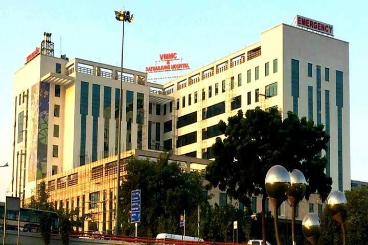 VMMC Safdarjung Hospital campus in New Delhi, Delhi, India — photo 3