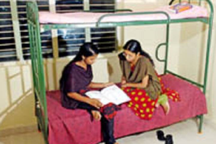 Sri Padmawathi School of Nursing campus in Guntakal, Andhra Pradesh, India — photo 6