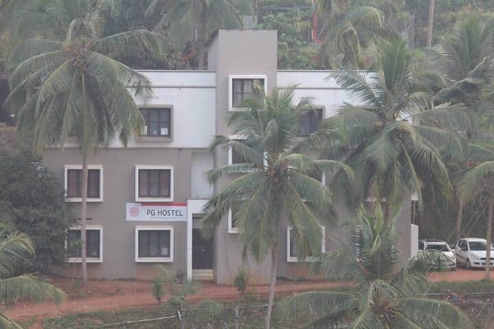 KMCT Dental College campus in Mukkam, Kerala, India — photo 4