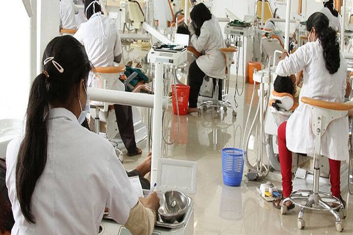 KMCT Dental College campus in Mukkam, Kerala, India — photo 5