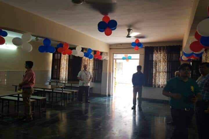 KD Dental College campus in Vrindavan, Uttar Pradesh, India — photo 3