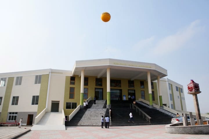 Karpaga Vinayaga Institute of Dental Sciences campus in Kanchipuram, Tamil Nadu, India — photo 2