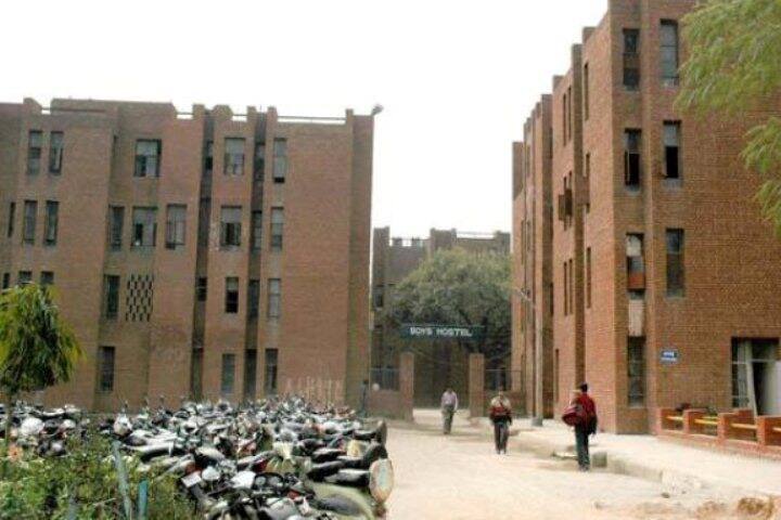 YMCA Faridabad campus in Faridabad, Haryana, India — photo 3