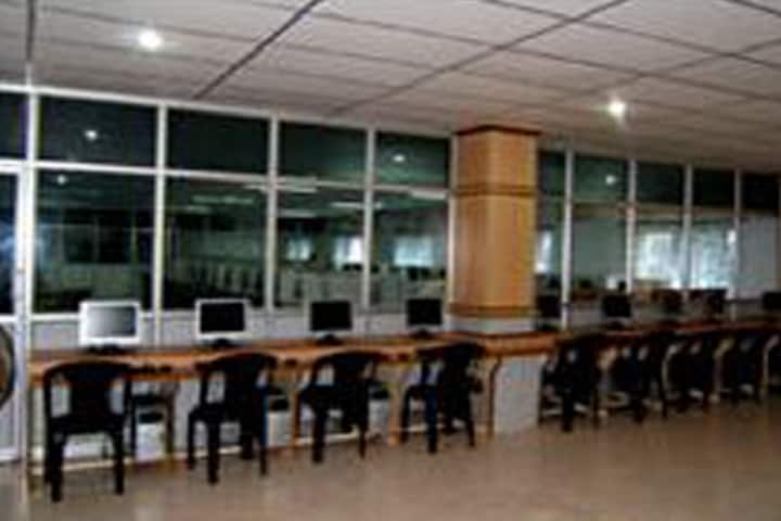 Vedant Institute of Management and Technology campus in Ghaziabad, Uttar Pradesh, India — photo 5