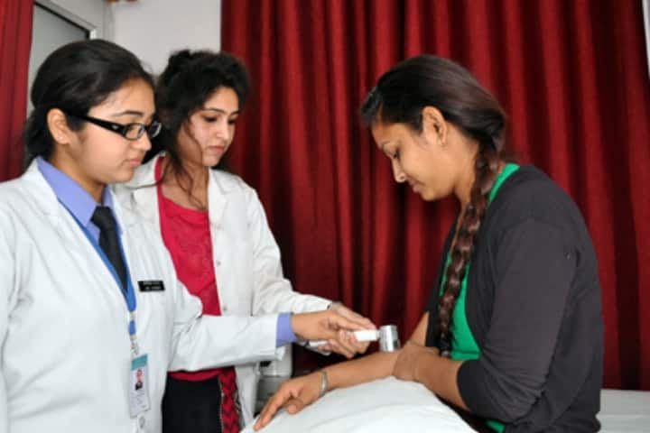 SGRRIMHS College of Paramedical Sciences campus in Dehradun, Uttarakhand, India — photo 3