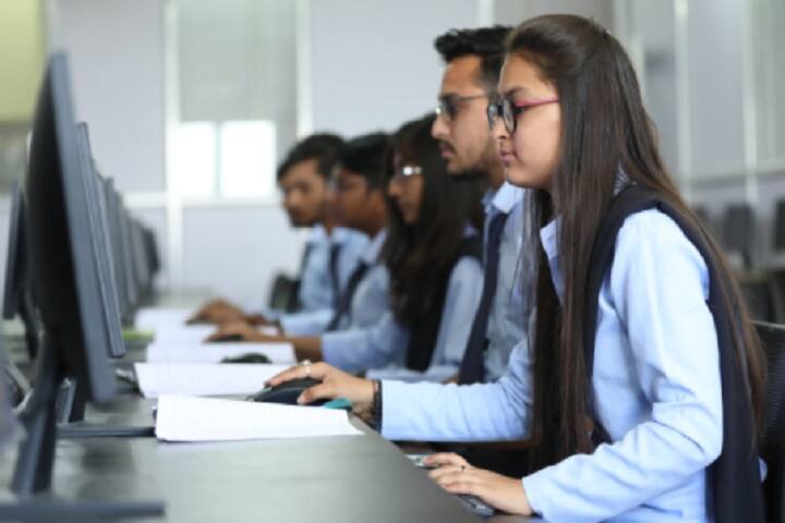 Dr VR Godhania College of Engineering and Technology campus in Porbandar, Gujarat, India — photo 5
