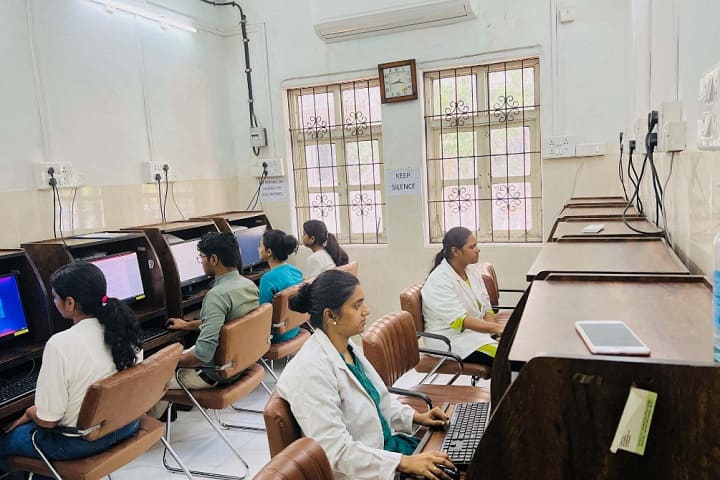 Podar Ayurved Medical College campus in Mumbai, Maharashtra, India — photo 2