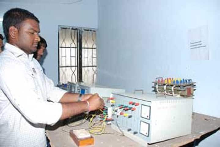 Shaaz College of Engineering and Technology campus in Hyderabad, Telangana, India — photo 4