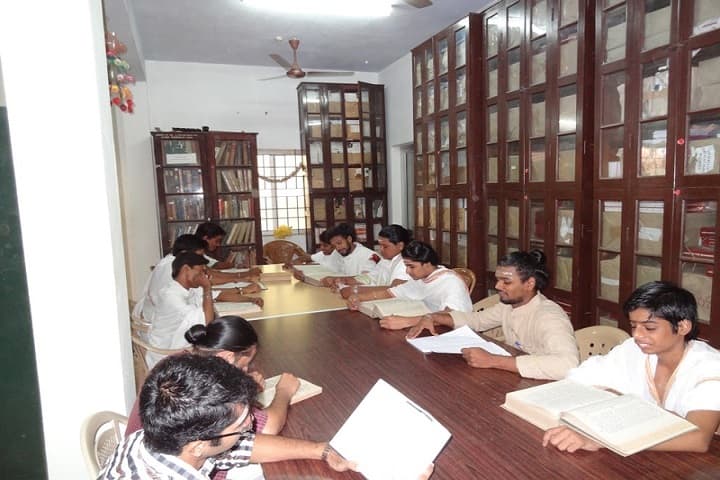 The Madras Sanskrit College campus in Chennai, Tamil Nadu, India — photo 4