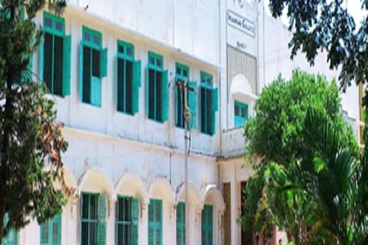 Islamiah College campus in Vaniyambadi, Tamil Nadu, India — photo 1