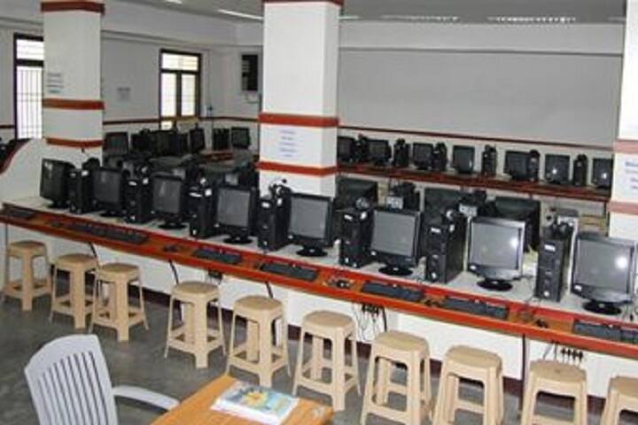 Mekapati Rajamohan Reddy Institute of Technology and Science campus in Nellore, Andhra Pradesh, India — photo 5