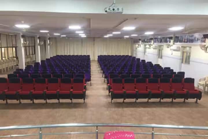 Sri Indu Institute of Engineering and Technology campus in Ibrahimpatnam, Telangana, India — photo 2