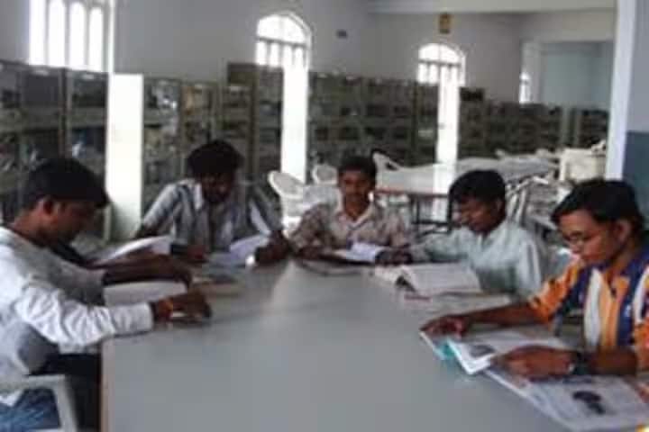 Sri Indu Institute of Engineering and Technology campus in Ibrahimpatnam, Telangana, India — photo 6