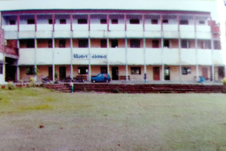 Kishori Lal PG College campus in Allahabad, Uttar Pradesh, India — photo 1