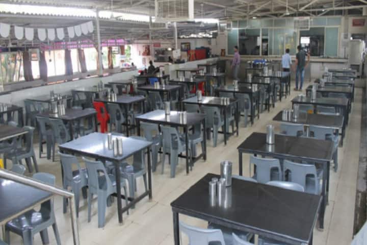 Sinhgad Dental College and Hospital campus in Pune, Maharashtra, India — photo 3