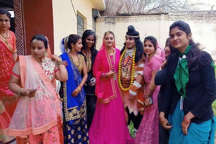 Mother Teresa Women College campus in Aligarh, Uttar Pradesh, India — photo 2