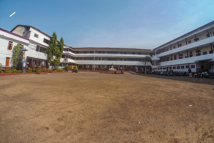 Lal Bahadur Shastri College of Arts Science and Commerce campus in Satara, Maharashtra, India — photo 2
