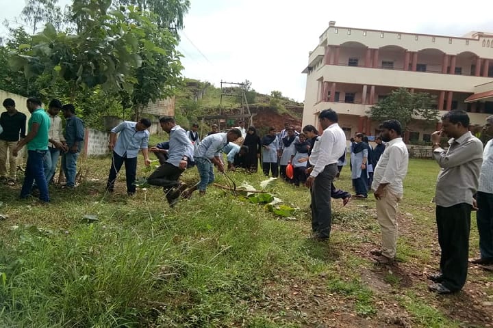 Government First Grade College campus in Haveri, Karnataka, India — photo 3