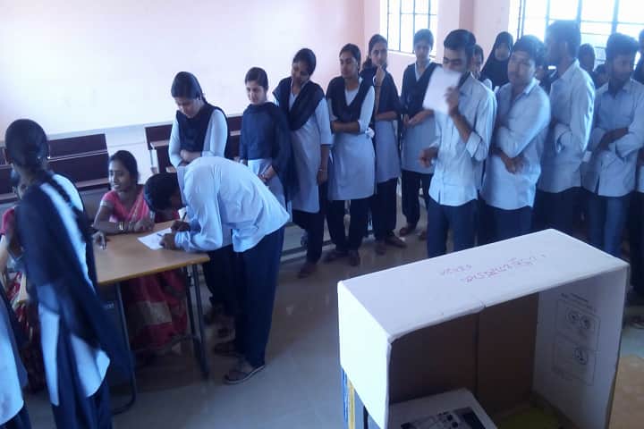 Government First Grade College campus in Haveri, Karnataka, India — photo 5