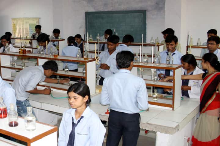 Mata Basanti Devi College of Biosciences and Biotechnology campus in Agra, Uttar Pradesh, India — photo 2