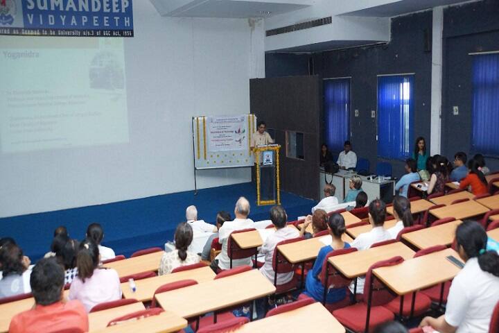 Smt B K Shah Medical Institute and Research Center campus in Vadodara, Gujarat, India — photo 4