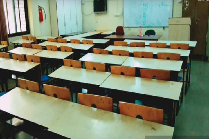 SPPU (UNIPUNE) campus in Pune, Maharashtra, India — photo 6