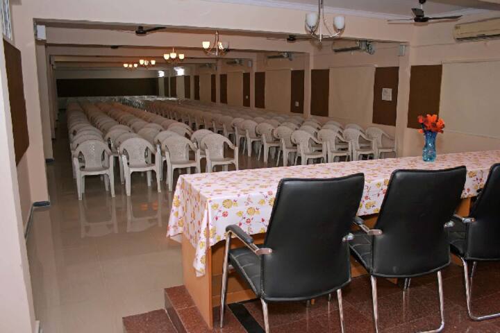 Mahila Dakshata Samithi Shri VD Bajaj Degree College for Women campus in Hyderabad, Telangana, India — photo 4
