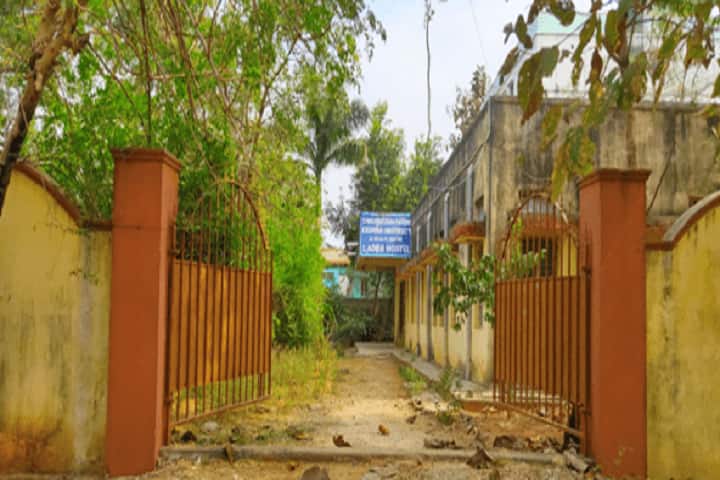 Krishna University Dr MRAR College of Post Graduation Studies campus in Nuzvid, Andhra Pradesh, India — photo 2