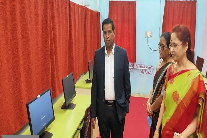 Krishna University Dr MRAR College of Post Graduation Studies campus in Nuzvid, Andhra Pradesh, India — photo 3