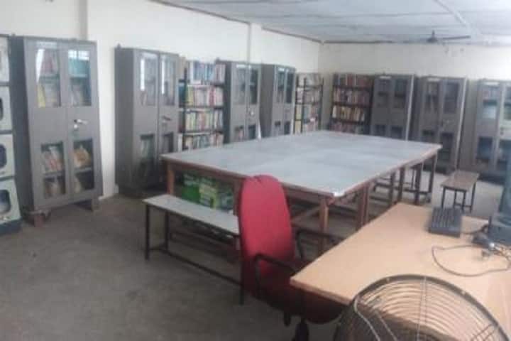 Harda Adarsh College campus in Harda, Madhya Pradesh, India — photo 2