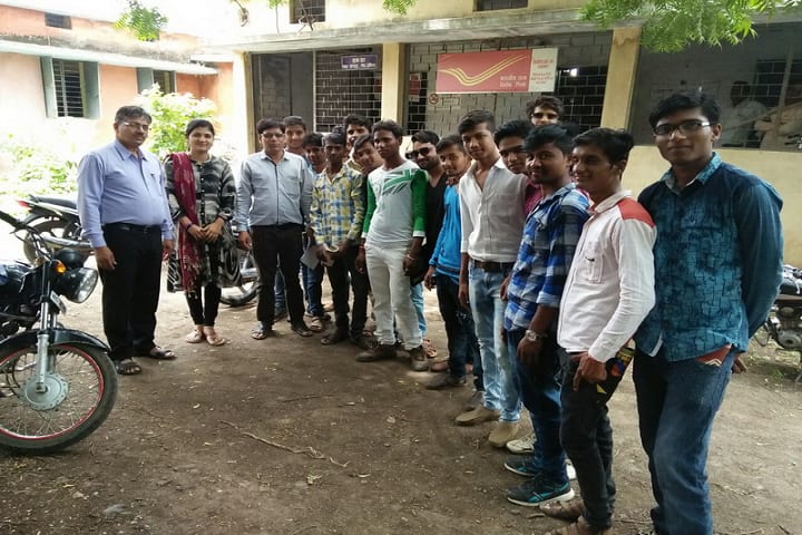 Vishnu Rajoriya Arts and Commerce College campus in Khirkiya, Madhya Pradesh, India — photo 4