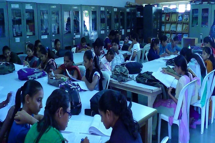 Vivekanand College campus in Surat, Gujarat, India — photo 3