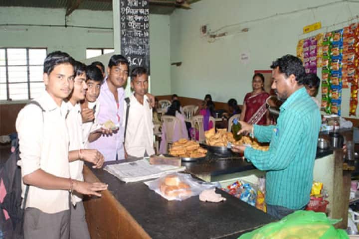 Balwant College campus in Vita, Maharashtra, India — photo 2