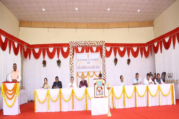 SB Garda Arts College and PK Patel Commerce College campus in Navsari, Gujarat, India — photo 2