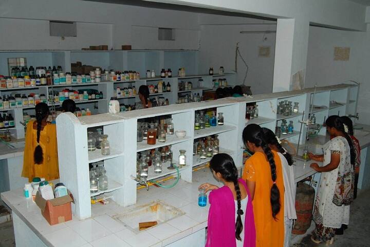 Rajamahendri College for Women campus in Rajamahendravaram, Andhra Pradesh, India — photo 3