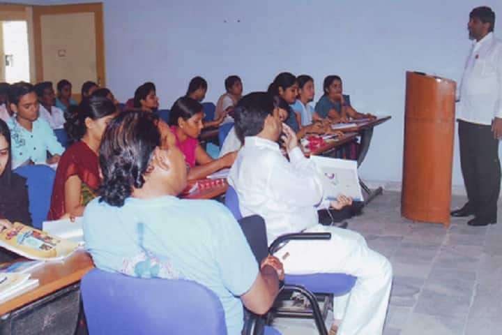 Anjuman Education Trust M Ed College campus in Balasinor, Gujarat, India — photo 5