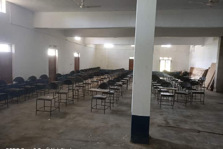 Late Gaya Prasad Degree College campus in Banda, Uttar Pradesh, India — photo 3