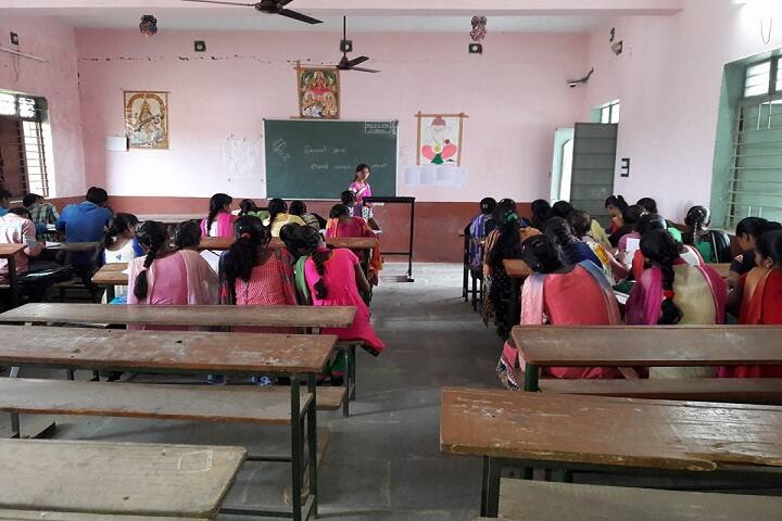Shri KR Desai Arts and Commerce College campus in Jhalod, Gujarat, India — photo 3