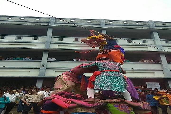 Shri KR Desai Arts and Commerce College campus in Jhalod, Gujarat, India — photo 4