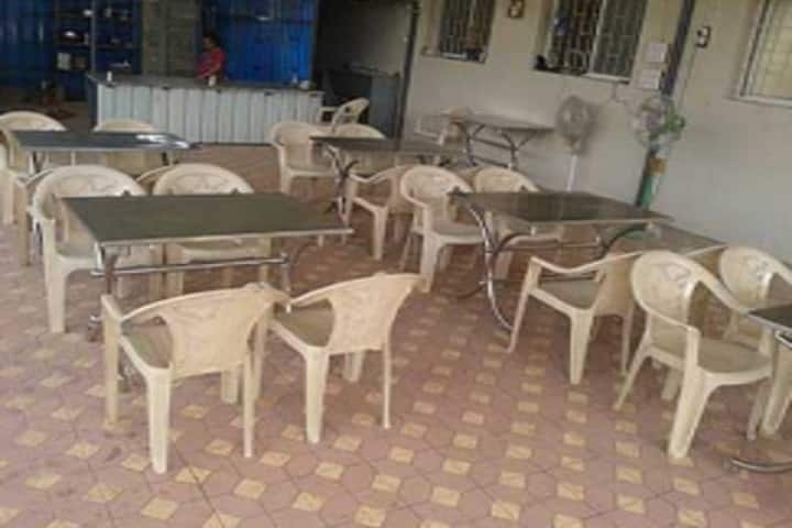 Smt RD Gardi College campus in Rajkot, Gujarat, India — photo 5