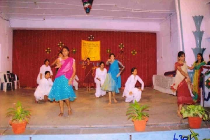 Dewan Bahadur Padma Rao Mudaliar Degree College for Women campus in Hyderabad, Telangana, India — photo 3