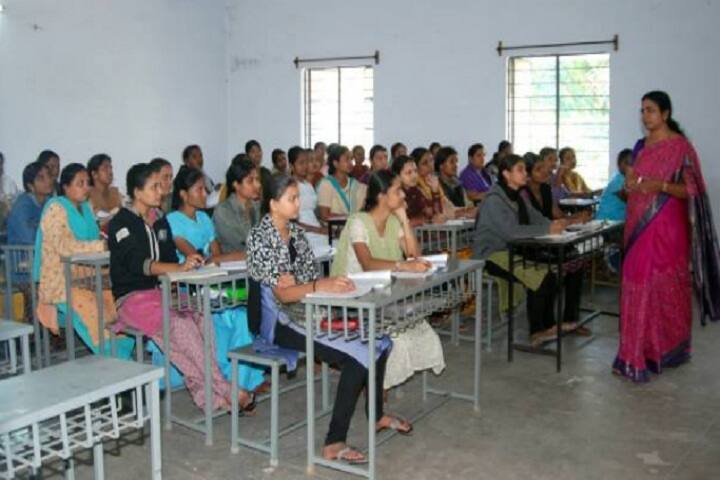Dewan Bahadur Padma Rao Mudaliar Degree College for Women campus in Hyderabad, Telangana, India — photo 6