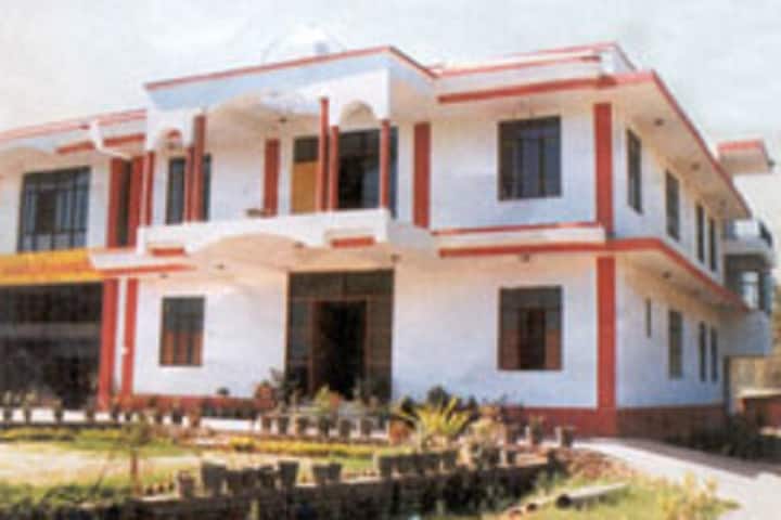 Rameshwari Devi Kanya Mahavidyalaya campus in Agra, Uttar Pradesh, India — photo 1
