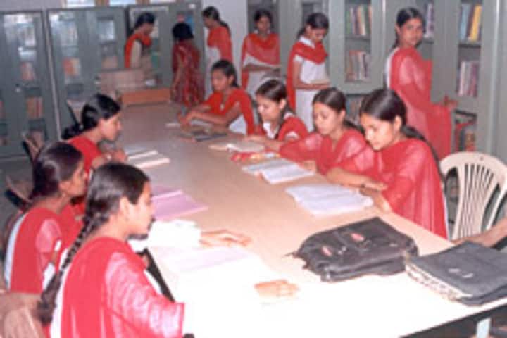 Rameshwari Devi Kanya Mahavidyalaya campus in Agra, Uttar Pradesh, India — photo 2